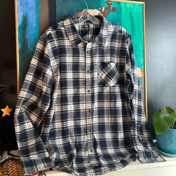 Navy and White Plaid Flannel Casual Button-Down Shirt - Picture 1 of 16